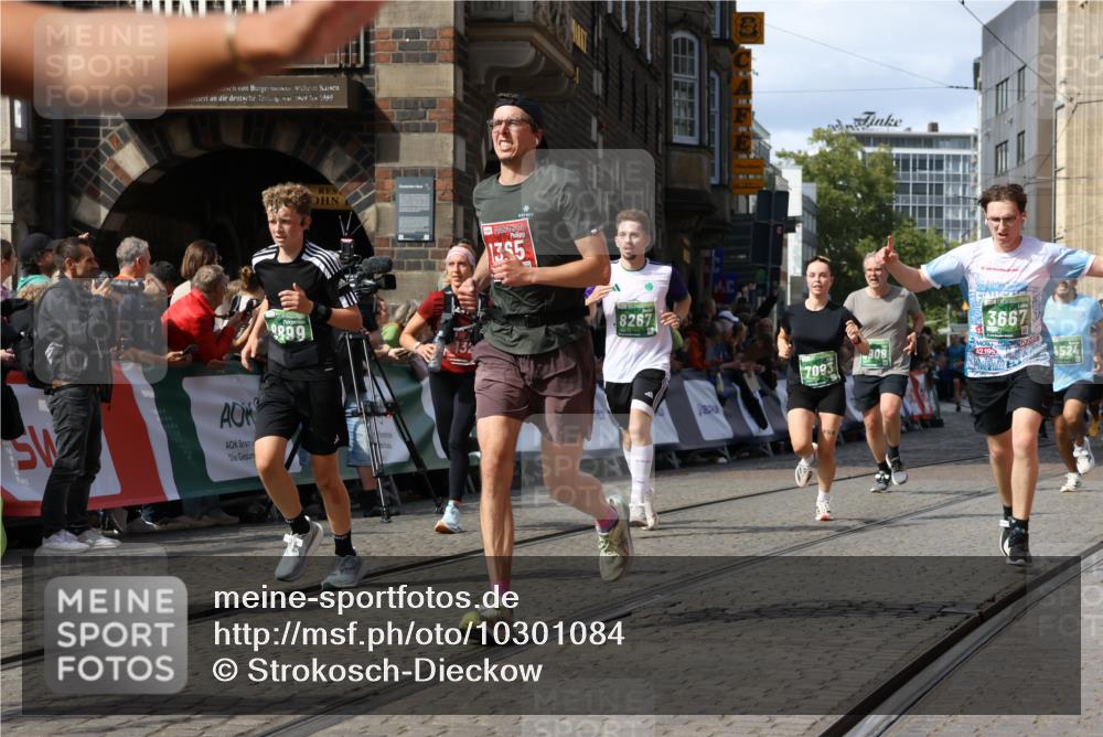 13.09.2026 - 21. swb-Marathon Bremen Strokosch-Dieckow http://msf.ph/oto/10301084 13.09.2026 13:29:50 Ziel 132, 1083, 1243, 1365, 1387, 1581, 2076, 2301, 2742, 2957, 3030, 3258, 3721, 3846, 4541, 4576, 5244, 5599, 6006, 6103, 6384, 6499, 6690, 6930, 7013, 7384, 7426, 7631, 7649, 8007, 8009, 8066, 8099, 8277, 8338, 8481, 8594, 8675, 8831, 9889, 10013, 13031, 109, 454, 1173, 1205, 1308, 1611, 1653, 1759, 1780, 1848, 2126, 3190, 3908, 4524, 5039, 5198, 5348, 5631, 6720, 7093, 8110, 8267, 8470, 8899, 9104, 9125 meine-sportfotos.de