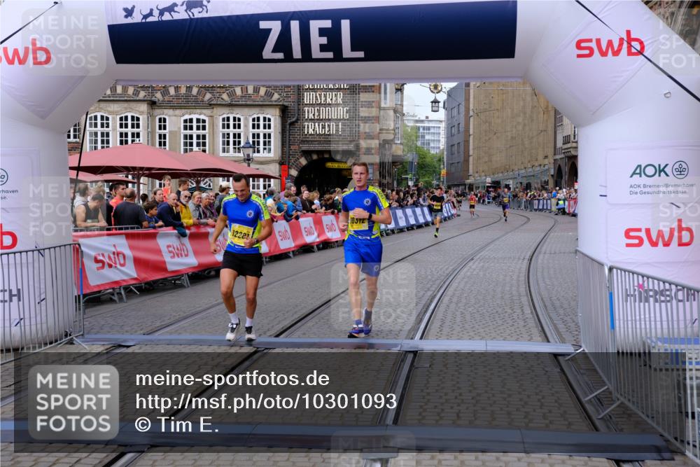 13.09.2026 - 21. swb-Marathon Bremen Tim E. http://msf.ph/oto/10301093 13.09.2026 10:42:55 Ziel 10312, 10358, 10632, 10775, 10816, 11375, 11779, 12281 meine-sportfotos.de