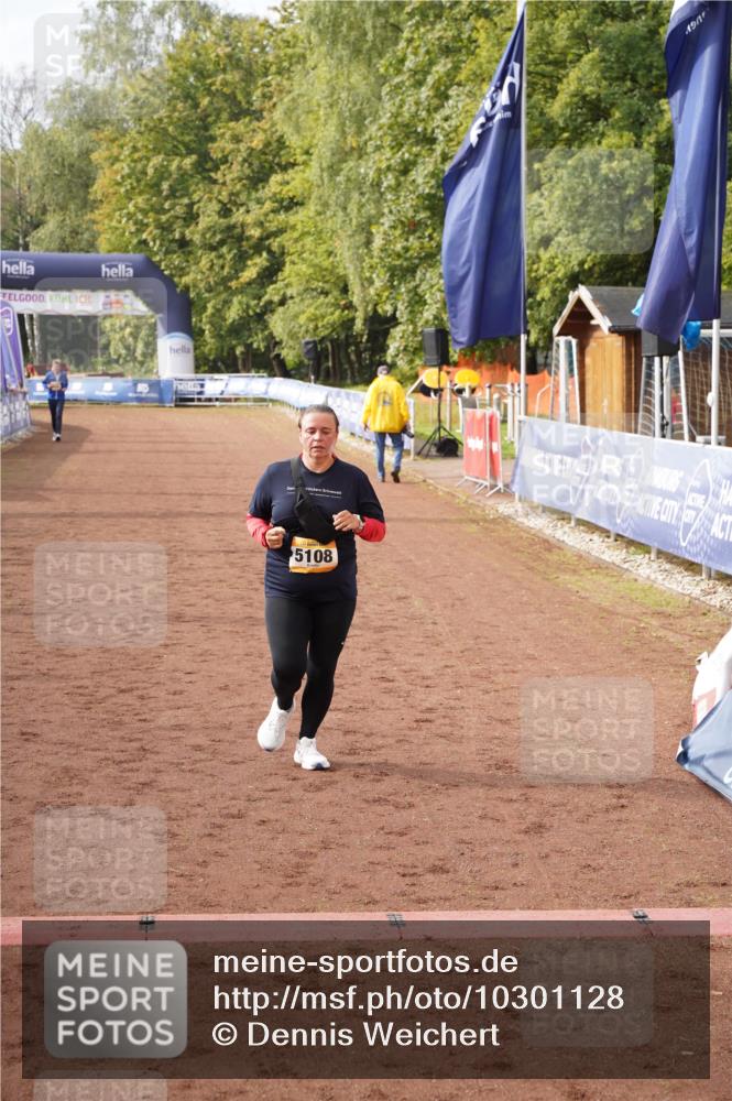13.09.2026 - Airport Race Dennis Weichert http://msf.ph/oto/10301128 13.09.2026 10:39:43 Ziel 5104, 5108 meine-sportfotos.de