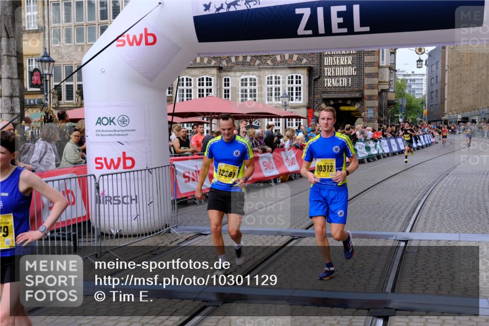 13.09.2026 - 21. swb-Marathon Bremen Tim E. http://msf.ph/oto/10301129 13.09.2026 10:42:56 Ziel 10312, 10358, 10632, 10775, 10816, 11779, 12281 meine-sportfotos.de