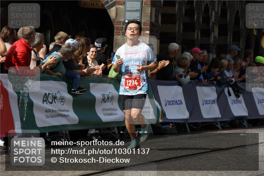 13.09.2026 - 21. swb-Marathon Bremen Strokosch-Dieckow http://msf.ph/oto/10301137 13.09.2026 12:51:17 Ziel 1214, 1639, 3617, 13033 meine-sportfotos.de