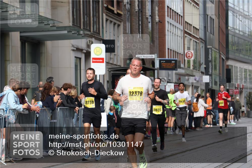 13.09.2026 - 21. swb-Marathon Bremen Strokosch-Dieckow http://msf.ph/oto/10301147 13.09.2026 10:49:18 Ziel 10709, 10739, 10835, 10846, 10910, 11007, 11092, 11191, 11635, 11717, 12376, 10253, 10293, 10294, 10392, 10514, 10566, 10655, 11316, 11567, 11621, 11891, 11896, 11984, 12027, 12132, 12149, 12350, 12450, 12529, 13577 meine-sportfotos.de