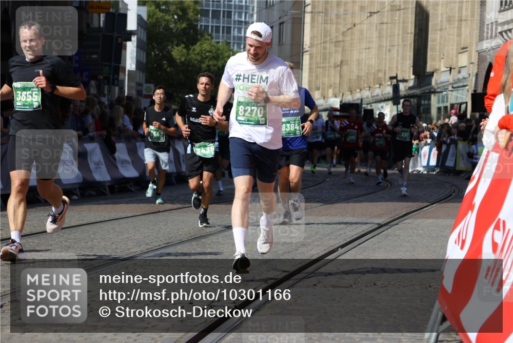 13.09.2026 - 21. swb-Marathon Bremen Strokosch-Dieckow http://msf.ph/oto/10301166 13.09.2026 13:21:29 Ziel 226, 854, 1191, 2979, 3450, 3534, 3933, 4362, 4734, 6357, 6970, 8237, 8323, 8408, 8622, 8791, 8971, 9267, 9268, 13120, 1130, 1254, 2088, 2397, 2570, 3290, 3435, 3655, 3695, 3930, 5542, 6865, 7176, 8270, 8384, 9048, 9059, 13145 meine-sportfotos.de