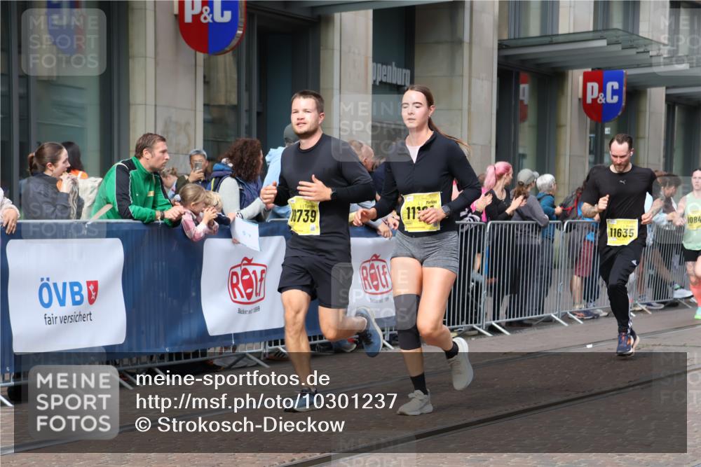 13.09.2026 - 21. swb-Marathon Bremen Strokosch-Dieckow http://msf.ph/oto/10301237 13.09.2026 10:49:22 Ziel 10508, 10709, 10739, 10835, 10910, 11007, 11092, 11183, 11191, 11635, 11717, 10294, 10392, 10514, 10566, 10655, 10739, 10846, 11191, 11316, 11567, 11621, 11891, 11896, 11984, 12132, 12149, 12376, 12450, 12529, 13577 meine-sportfotos.de