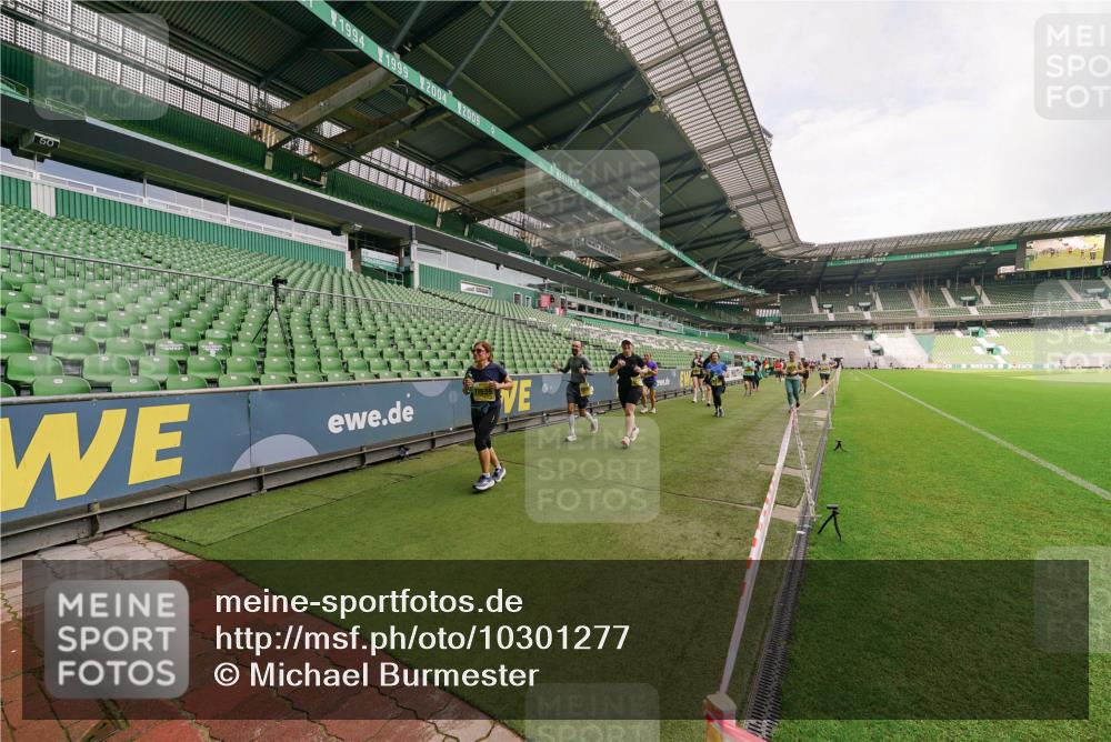 13.09.2026 - 21. swb-Marathon Bremen Michael Burmester http://msf.ph/oto/10301277 13.09.2026 10:44:12 Laufen im Stadion 10002, 10004, 10005, 10176, 10191, 10192, 10271, 10295, 10325, 10335, 10361, 10362, 10402, 10459, 10474, 10513, 10557, 10572, 10605, 10606, 10629, 10679, 10713, 10756, 10773, 10779, 10784, 10805, 10882, 10899, 10900, 10997, 10999, 11081, 11173, 11217, 11233, 11264, 11274, 11307, 11333, 11337, 11355, 11385, 11408, 11448, 11456, 11461, 11482, 11495, 11629, 11932, 11943, 12151, 12226, 12311, 12321, 12334 meine-sportfotos.de