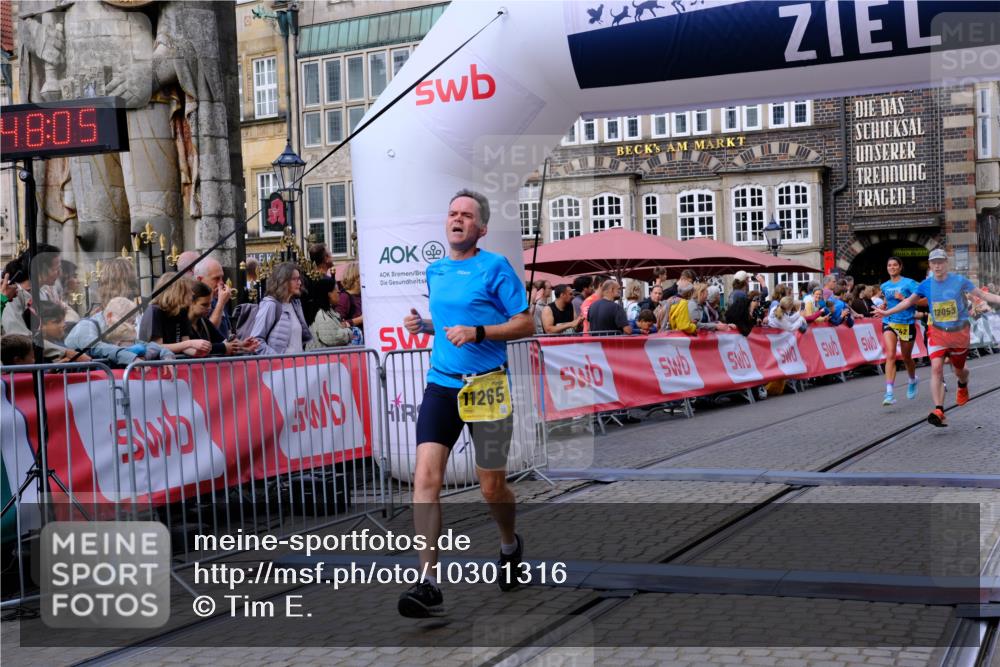 13.09.2026 - 21. swb-Marathon Bremen Tim E. http://msf.ph/oto/10301316 13.09.2026 10:43:22 Ziel 10336, 10988, 11042, 11143, 11265, 11442, 11632, 12053, 12469, 13523, 13580 meine-sportfotos.de