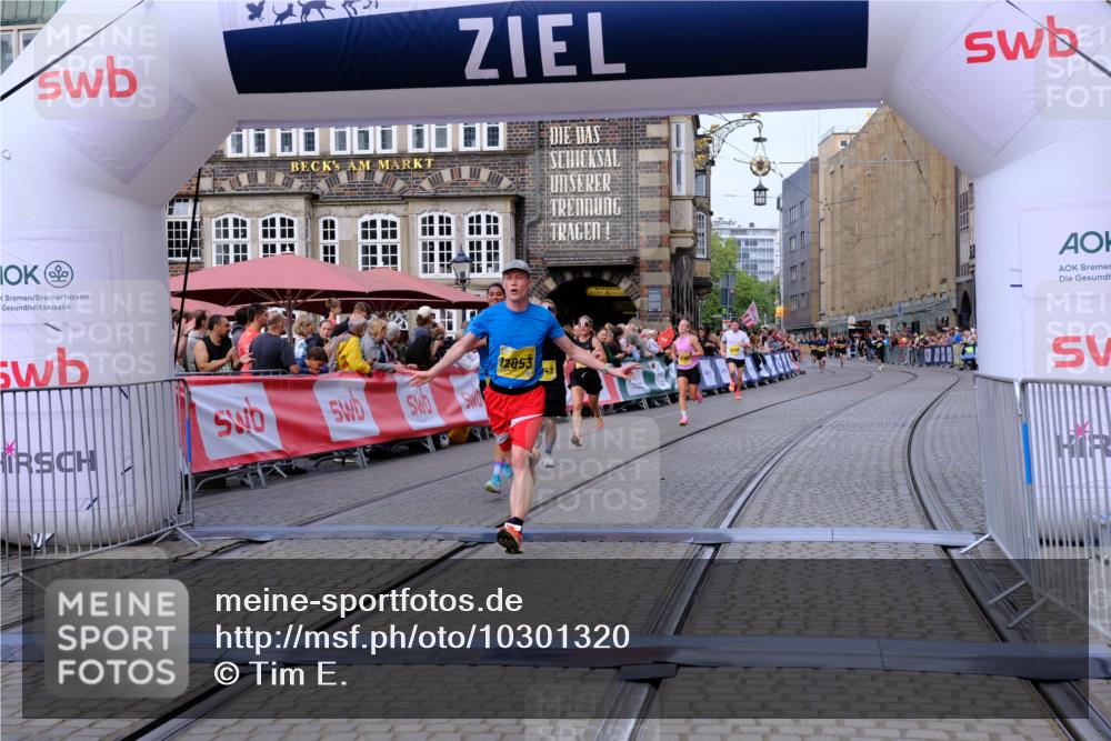 13.09.2026 - 21. swb-Marathon Bremen Tim E. http://msf.ph/oto/10301320 13.09.2026 10:43:23 Ziel 10336, 10988, 11042, 11143, 11265, 11442, 11632, 12053, 12469, 13523 meine-sportfotos.de