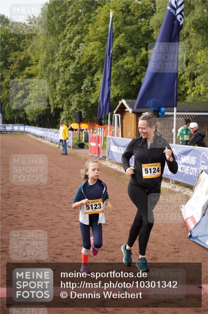 13.09.2026 - Airport Race Dennis Weichert http://msf.ph/oto/10301342 13.09.2026 10:40:09 Ziel 5123, 5124, 5381 meine-sportfotos.de