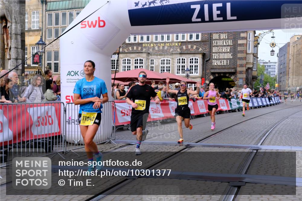 13.09.2026 - 21. swb-Marathon Bremen Tim E. http://msf.ph/oto/10301377 13.09.2026 10:43:25 Ziel 10336, 11042, 11143, 11265, 11442, 11632, 12053, 12469, 13523 meine-sportfotos.de