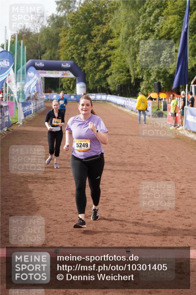 13.09.2026 - Airport Race Dennis Weichert http://msf.ph/oto/10301405 13.09.2026 10:40:20 Ziel 5249 meine-sportfotos.de