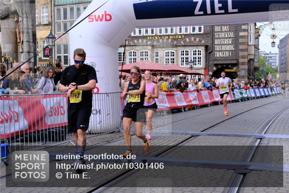 13.09.2026 - 21. swb-Marathon Bremen Tim E. http://msf.ph/oto/10301406 13.09.2026 10:43:27 Ziel 10336, 11042, 11143, 11265, 11442, 11632, 12053, 12469, 13523 meine-sportfotos.de
