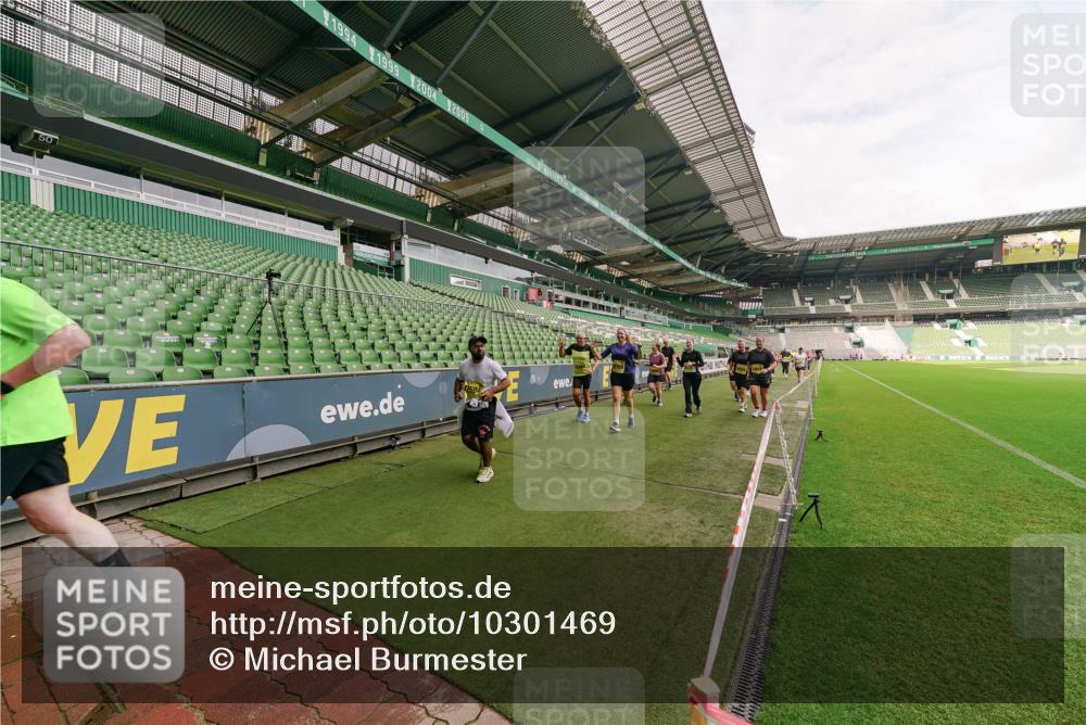 13.09.2026 - 21. swb-Marathon Bremen Michael Burmester http://msf.ph/oto/10301469 13.09.2026 10:45:41 Laufen im Stadion 10137, 10176, 10191, 10192, 10194, 10202, 10242, 10344, 10430, 10472, 10524, 10568, 10600, 10651, 10679, 10713, 10979, 11050, 11081, 11181, 11200, 11244, 11296, 11309, 11367, 11385, 11495, 11529, 11546, 11574, 11629, 11675, 11709, 11760, 11808, 11821, 11932, 11943, 12057, 12089, 12151, 12153, 12177, 12178, 12211, 12224, 12226, 12285, 12311, 12316, 12317, 12321, 12334, 12374, 12422, 12462, 12539, 10002, 10148, 10303, 10330, 10361, 10362 meine-sportfotos.de