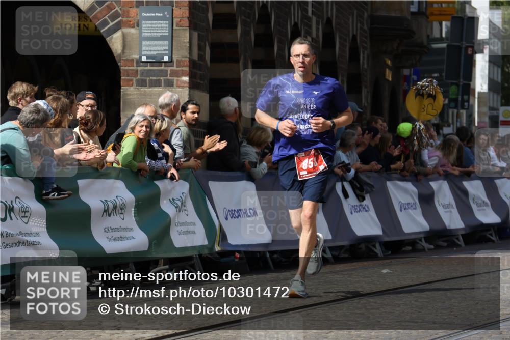 13.09.2026 - 21. swb-Marathon Bremen Strokosch-Dieckow http://msf.ph/oto/10301472 13.09.2026 12:51:38 Ziel 858, 1453, 3617, 13033, 482, 943, 1126 meine-sportfotos.de