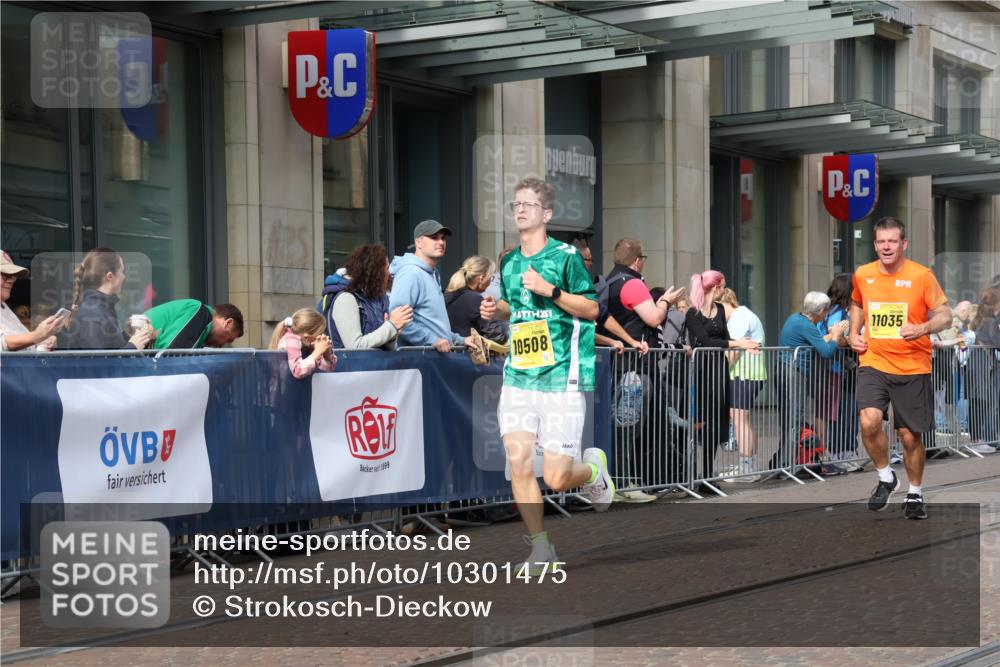 13.09.2026 - 21. swb-Marathon Bremen Strokosch-Dieckow http://msf.ph/oto/10301475 13.09.2026 10:49:45 Ziel 10452, 10508, 10593, 10876, 10966, 11005, 11035, 11111, 11128, 11183, 11415, 12240, 12380, 12510, 10709, 10739, 10835, 10846, 10910, 11007, 11092, 11191, 11635, 11717 meine-sportfotos.de
