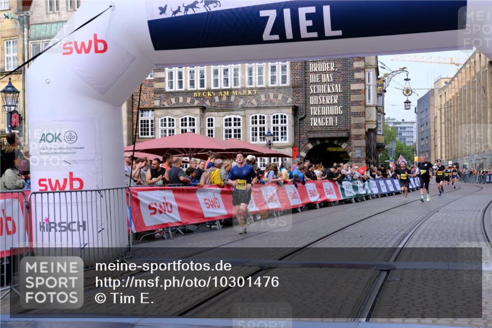 13.09.2026 - 21. swb-Marathon Bremen Tim E. http://msf.ph/oto/10301476 13.09.2026 10:43:35 Ziel 10346, 10456, 10618, 11042, 11143, 11632, 12053, 12406, 12469, 13523 meine-sportfotos.de