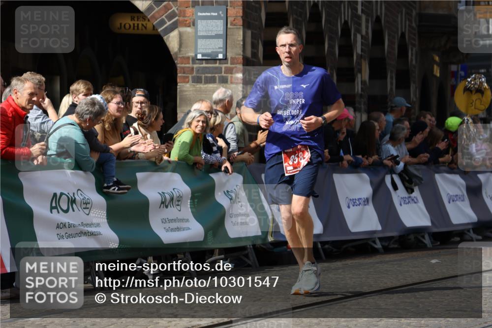 13.09.2026 - 21. swb-Marathon Bremen Strokosch-Dieckow http://msf.ph/oto/10301547 13.09.2026 12:51:39 Ziel 858, 1453, 3617, 13033, 482, 943, 1126 meine-sportfotos.de