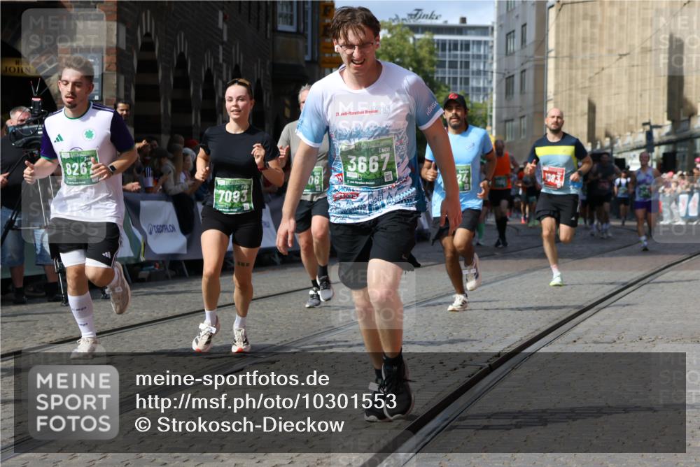 13.09.2026 - 21. swb-Marathon Bremen Strokosch-Dieckow http://msf.ph/oto/10301553 13.09.2026 13:29:51 Ziel 132, 1083, 1243, 1365, 1387, 1581, 2076, 2301, 2742, 2957, 3030, 3258, 3721, 4541, 4576, 5244, 5599, 6006, 6103, 6384, 6499, 6690, 6930, 7013, 7384, 7426, 7631, 7649, 7884, 8007, 8009, 8099, 8277, 8481, 8594, 8675, 8831, 9770, 9889, 10013, 13031, 109, 454, 1173, 1205, 1308, 1611, 1653, 1759, 1780, 1848, 2126, 3190, 3908, 4524, 5039, 5198, 5348, 5631, 6225, 6720, 6992, 6994, 8110, 8267, 8470, 9104, 9125 meine-sportfotos.de