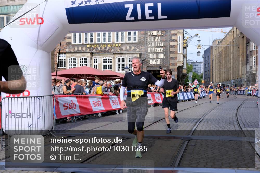 13.09.2026 - 21. swb-Marathon Bremen Tim E. http://msf.ph/oto/10301585 13.09.2026 10:43:41 Ziel 10328, 10346, 10456, 10618, 11468, 11607, 11826, 12406, 12469 meine-sportfotos.de