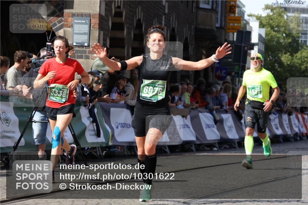 13.09.2026 - 21. swb-Marathon Bremen Strokosch-Dieckow http://msf.ph/oto/10301622 13.09.2026 13:21:49 Ziel 1130, 2088, 2570, 2904, 3120, 3202, 3435, 3534, 3655, 3930, 4165, 4234, 4445, 4484, 4519, 5542, 6862, 7176, 8184, 8270, 8384, 8730, 8923, 9048, 9514, 9722, 9900, 13145, 141, 148, 1209, 2051, 3338, 3652, 3774, 4581, 5193, 6976, 7098, 8438, 8452, 8924, 9599 meine-sportfotos.de