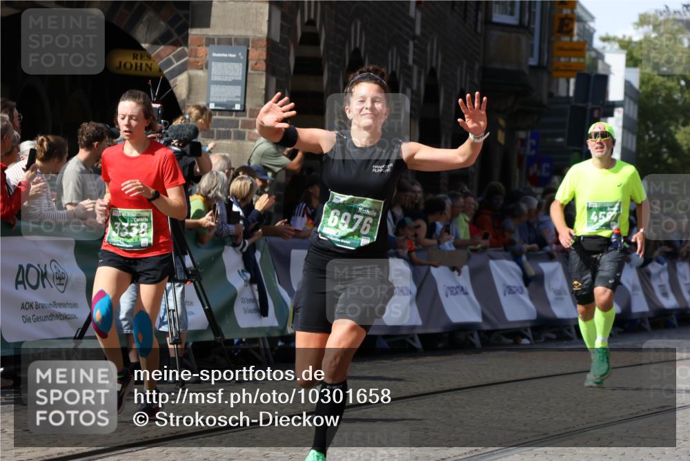 13.09.2026 - 21. swb-Marathon Bremen Strokosch-Dieckow http://msf.ph/oto/10301658 13.09.2026 13:21:49 Ziel 1130, 2088, 2570, 2904, 3120, 3202, 3435, 3534, 3655, 3930, 4165, 4234, 4445, 4484, 4519, 5542, 6862, 7176, 8184, 8270, 8384, 8730, 8923, 9048, 9514, 9722, 9900, 13145, 141, 148, 1209, 2051, 3338, 3652, 3774, 4581, 5193, 6976, 7098, 8438, 8452, 8924, 9599 meine-sportfotos.de