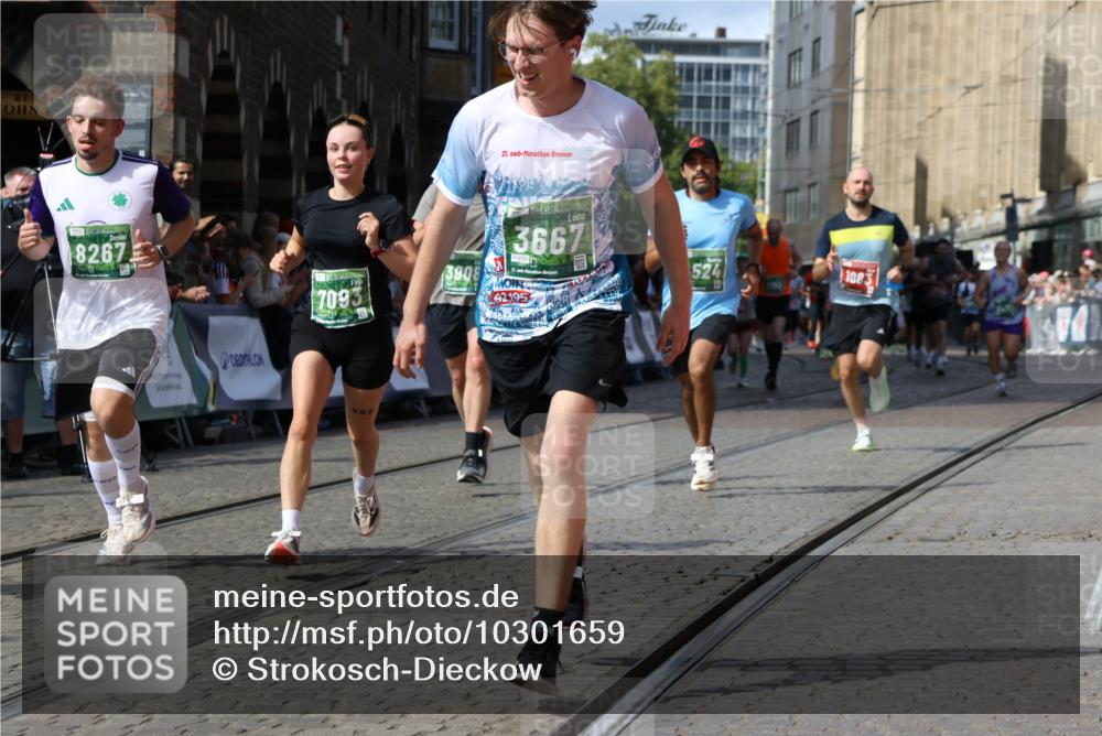 13.09.2026 - 21. swb-Marathon Bremen Strokosch-Dieckow http://msf.ph/oto/10301659 13.09.2026 13:29:51 Ziel 132, 1083, 1243, 1365, 1387, 1581, 2076, 2301, 2742, 2957, 3030, 3258, 3721, 4541, 4576, 5244, 5599, 6006, 6103, 6384, 6499, 6690, 6930, 7013, 7384, 7426, 7631, 7649, 7884, 8007, 8009, 8099, 8277, 8481, 8594, 8675, 8831, 9770, 9889, 10013, 13031, 109, 454, 1173, 1205, 1308, 1611, 1653, 1759, 1780, 1848, 2126, 3190, 3908, 4524, 5039, 5198, 5348, 5631, 6225, 6720, 6992, 6994, 8110, 8267, 8470, 9104, 9125 meine-sportfotos.de