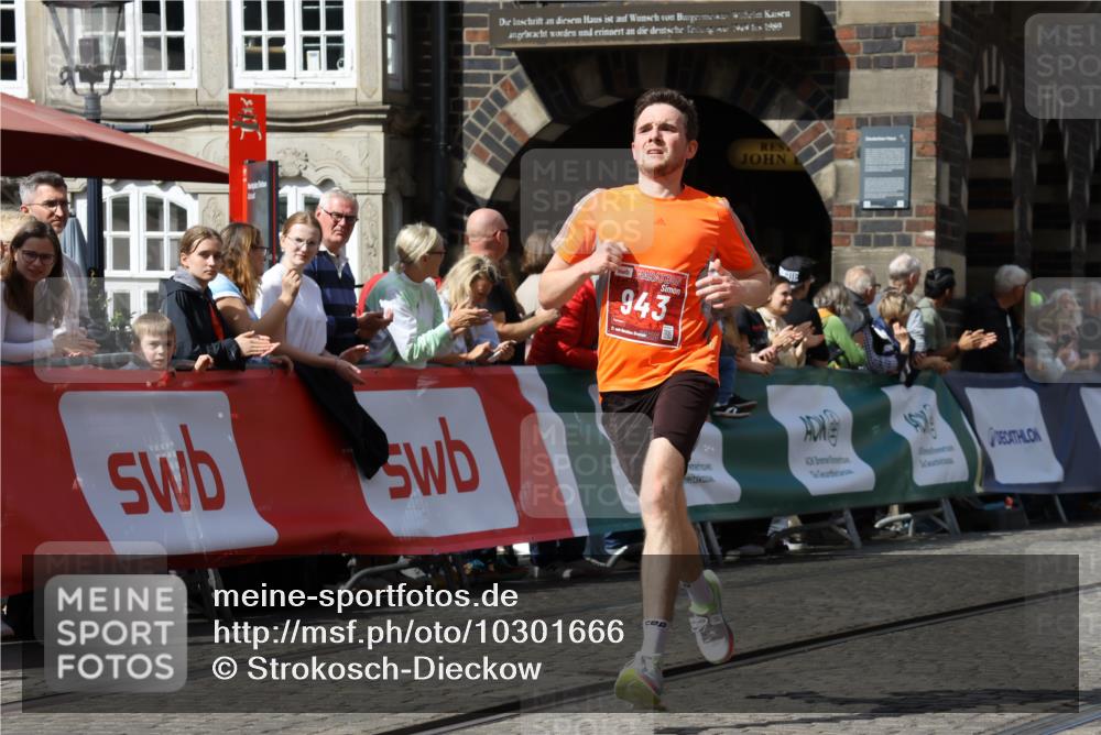 13.09.2026 - 21. swb-Marathon Bremen Strokosch-Dieckow http://msf.ph/oto/10301666 13.09.2026 12:52:16 Ziel 482, 943, 1126, 525, 959, 1507, 7768 meine-sportfotos.de