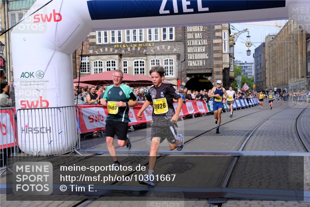 13.09.2026 - 21. swb-Marathon Bremen Tim E. http://msf.ph/oto/10301667 13.09.2026 10:43:45 Ziel 10328, 10346, 10456, 10618, 10742, 11468, 11607, 11826, 12406 meine-sportfotos.de