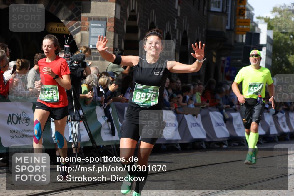 13.09.2026 - 21. swb-Marathon Bremen Strokosch-Dieckow http://msf.ph/oto/10301670 13.09.2026 13:21:50 Ziel 1130, 2088, 2570, 2904, 3120, 3202, 3435, 3655, 3930, 4165, 4234, 4445, 4484, 4519, 5542, 6862, 7176, 8184, 8270, 8384, 8730, 8923, 9048, 9514, 9722, 9900, 13145, 141, 148, 1209, 2051, 3338, 3652, 3774, 4581, 5193, 7098, 8438, 8452, 8924, 9599 meine-sportfotos.de