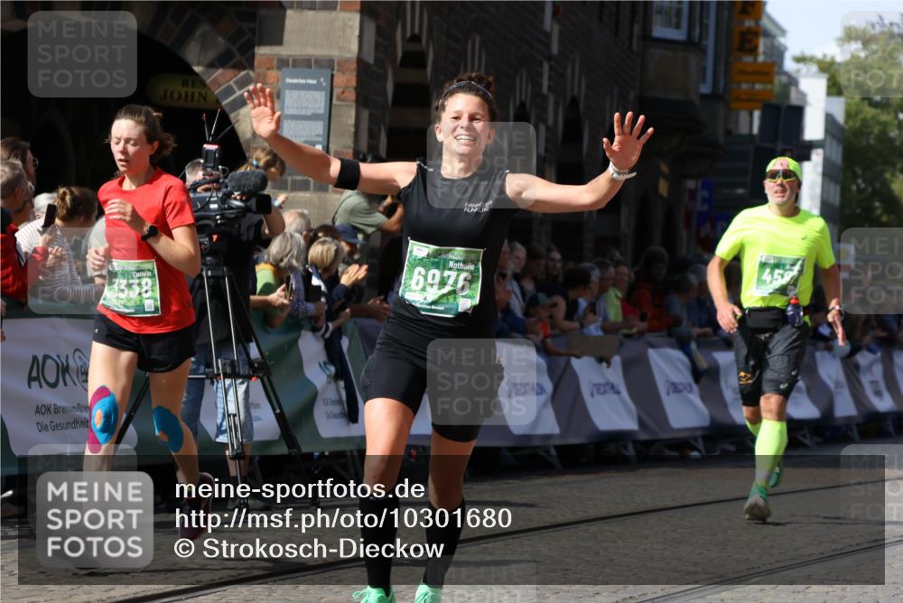 13.09.2026 - 21. swb-Marathon Bremen Strokosch-Dieckow http://msf.ph/oto/10301680 13.09.2026 13:21:50 Ziel 1130, 2088, 2570, 2904, 3120, 3202, 3435, 3655, 3930, 4165, 4234, 4445, 4484, 4519, 5542, 6862, 7176, 8184, 8270, 8384, 8730, 8923, 9048, 9514, 9722, 9900, 13145, 141, 148, 1209, 2051, 3338, 3652, 3774, 4581, 5193, 7098, 8438, 8452, 8924, 9599 meine-sportfotos.de