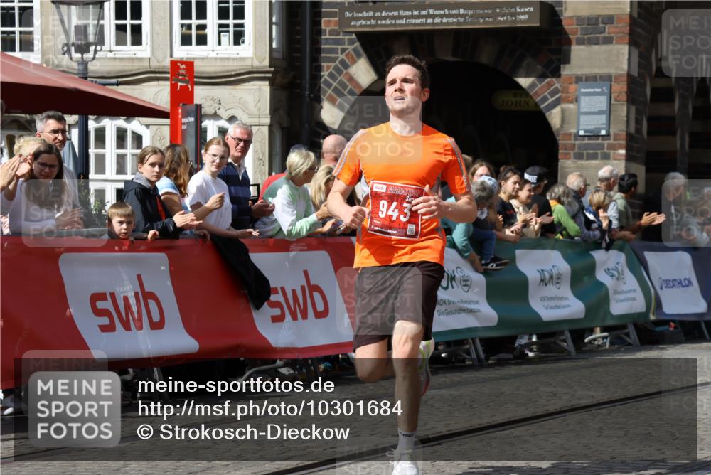 13.09.2026 - 21. swb-Marathon Bremen Strokosch-Dieckow http://msf.ph/oto/10301684 13.09.2026 12:52:17 Ziel 482, 943, 1126, 525, 959, 1507, 7768 meine-sportfotos.de