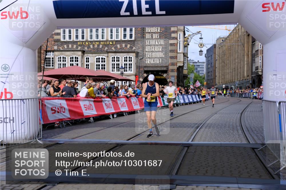13.09.2026 - 21. swb-Marathon Bremen Tim E. http://msf.ph/oto/10301687 13.09.2026 10:43:47 Ziel 10328, 10346, 10456, 10618, 10742, 11468, 11607, 11826, 12406, 13509 meine-sportfotos.de