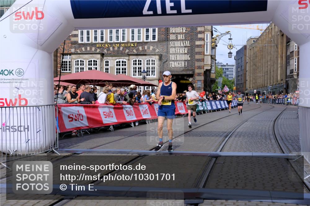 13.09.2026 - 21. swb-Marathon Bremen Tim E. http://msf.ph/oto/10301701 13.09.2026 10:43:47 Ziel 10328, 10346, 10456, 10618, 10742, 11468, 11607, 11826, 12406, 13509 meine-sportfotos.de