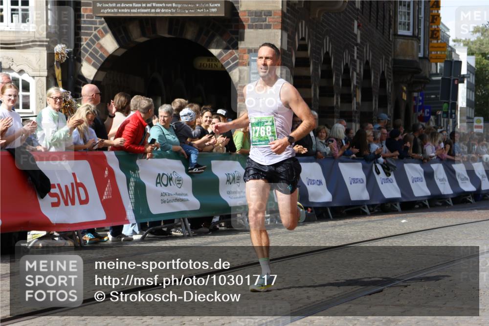 13.09.2026 - 21. swb-Marathon Bremen Strokosch-Dieckow http://msf.ph/oto/10301717 13.09.2026 12:52:31 Ziel 959, 1357, 553, 8729 meine-sportfotos.de