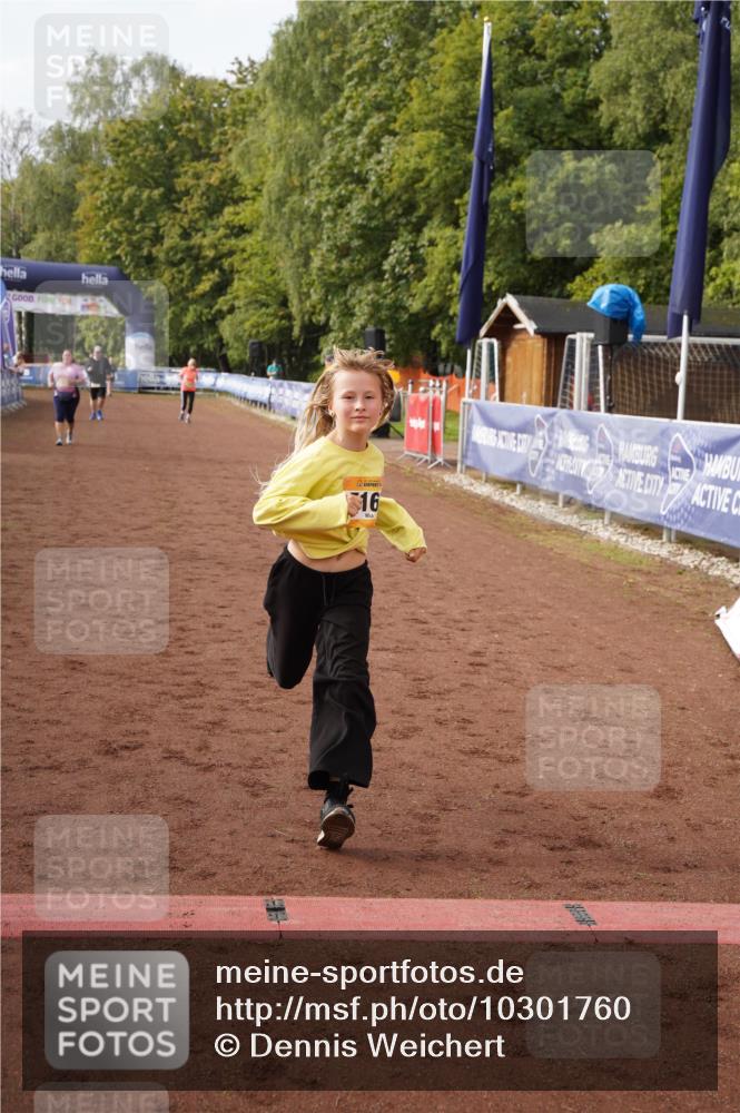 13.09.2026 - Airport Race Dennis Weichert http://msf.ph/oto/10301760 13.09.2026 10:40:54 Ziel 5163 meine-sportfotos.de