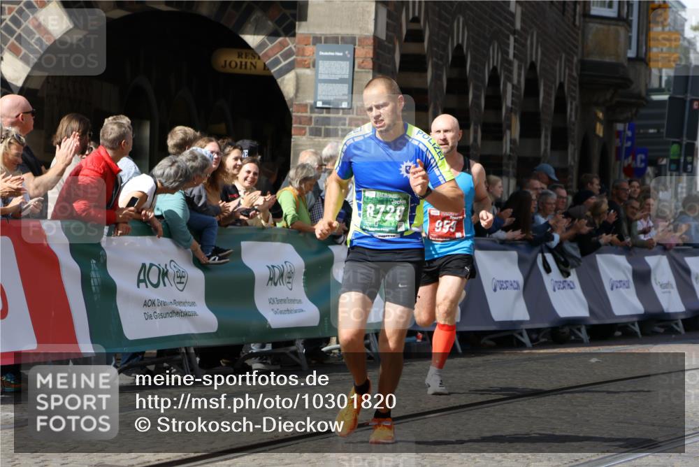13.09.2026 - 21. swb-Marathon Bremen Strokosch-Dieckow http://msf.ph/oto/10301820 13.09.2026 12:52:44 Ziel 525, 959, 1357, 1507, 7768, 417, 553, 2100, 7244, 8077, 9522 meine-sportfotos.de