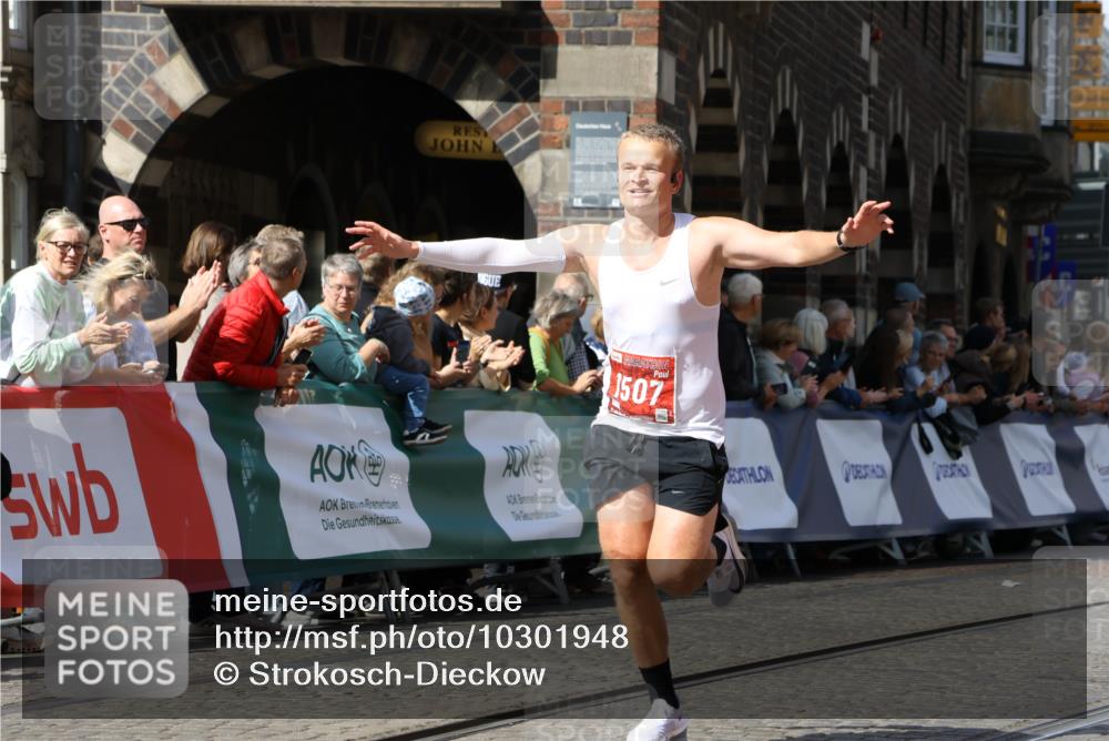 13.09.2026 - 21. swb-Marathon Bremen Strokosch-Dieckow http://msf.ph/oto/10301948 13.09.2026 12:52:48 Ziel 525, 959, 1507, 7768, 417, 2100, 8077, 9522 meine-sportfotos.de