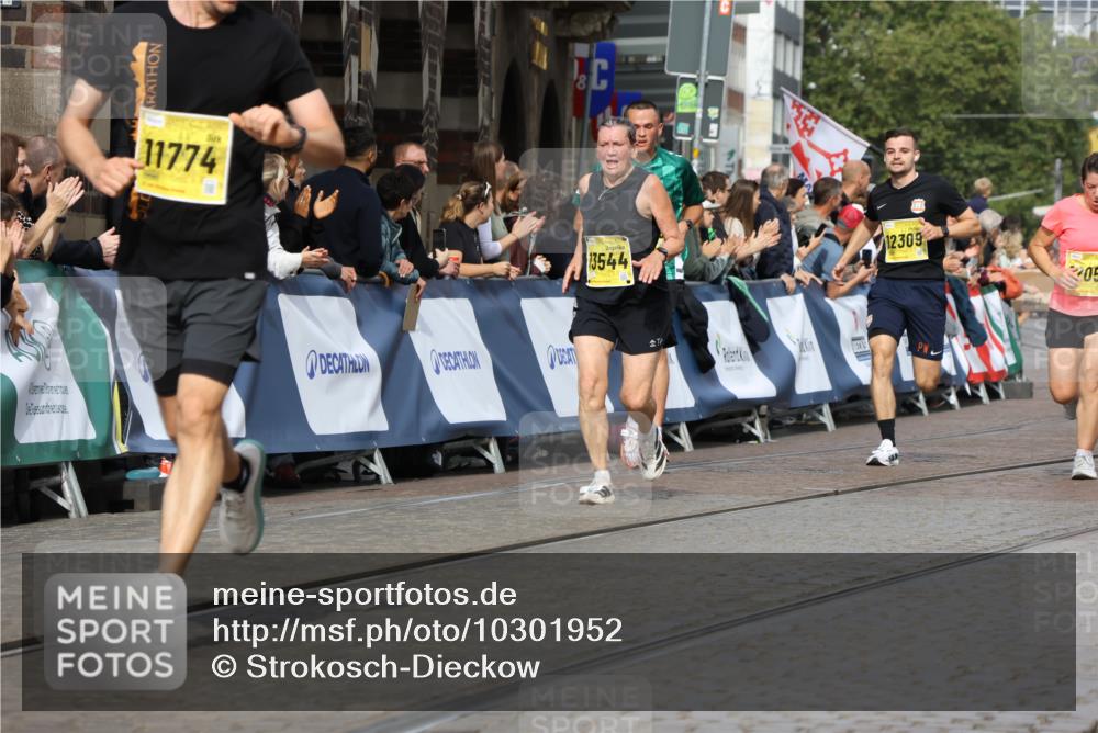 13.09.2026 - 21. swb-Marathon Bremen Strokosch-Dieckow http://msf.ph/oto/10301952 13.09.2026 10:50:46 Ziel 10170, 10233, 10525, 10840, 10923, 11178, 11276, 11497, 11499, 11622, 11664, 11680, 11742, 12045, 12078, 12269, 12447, 13562, 10200, 10537, 11076, 11087, 11170, 11625, 11626, 11961, 12004, 12179, 12303, 12351, 12407, 12560 meine-sportfotos.de