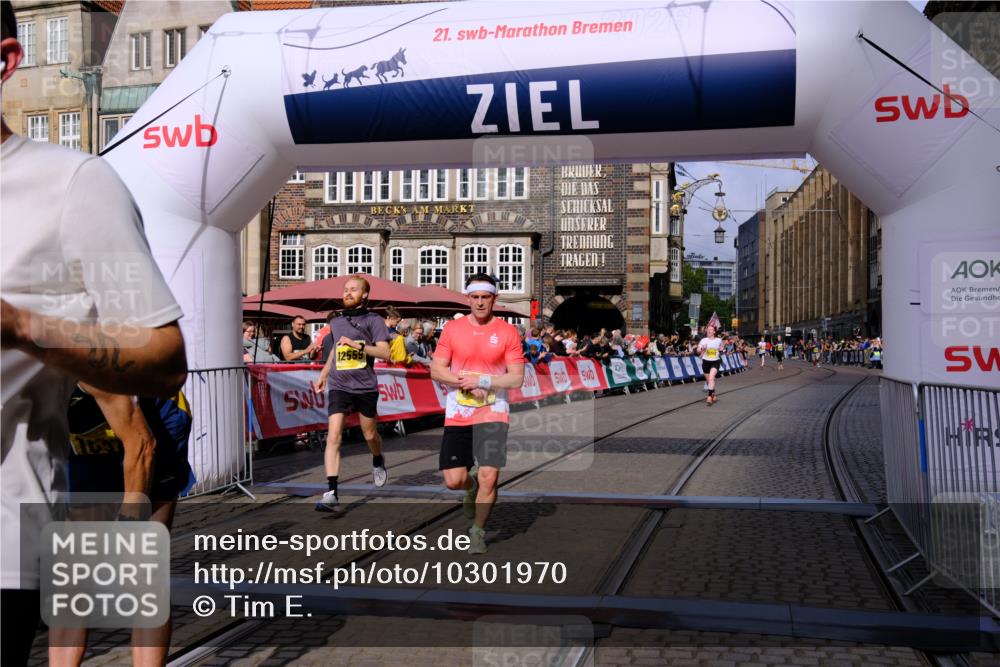 13.09.2026 - 21. swb-Marathon Bremen Tim E. http://msf.ph/oto/10301970 13.09.2026 10:44:14 Ziel 10337, 10342, 11019, 11208, 11312, 11447, 11614, 11930, 11948, 12250, 12253, 12436, 12559, 13538 meine-sportfotos.de