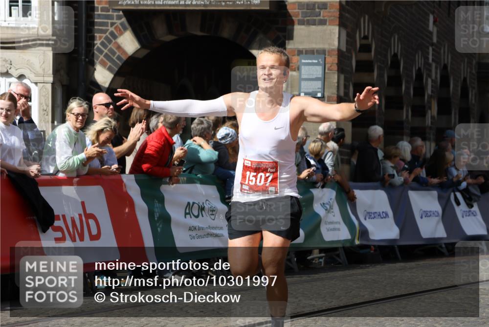 13.09.2026 - 21. swb-Marathon Bremen Strokosch-Dieckow http://msf.ph/oto/10301997 13.09.2026 12:52:48 Ziel 525, 959, 1507, 7768, 417, 2100, 8077, 9522 meine-sportfotos.de
