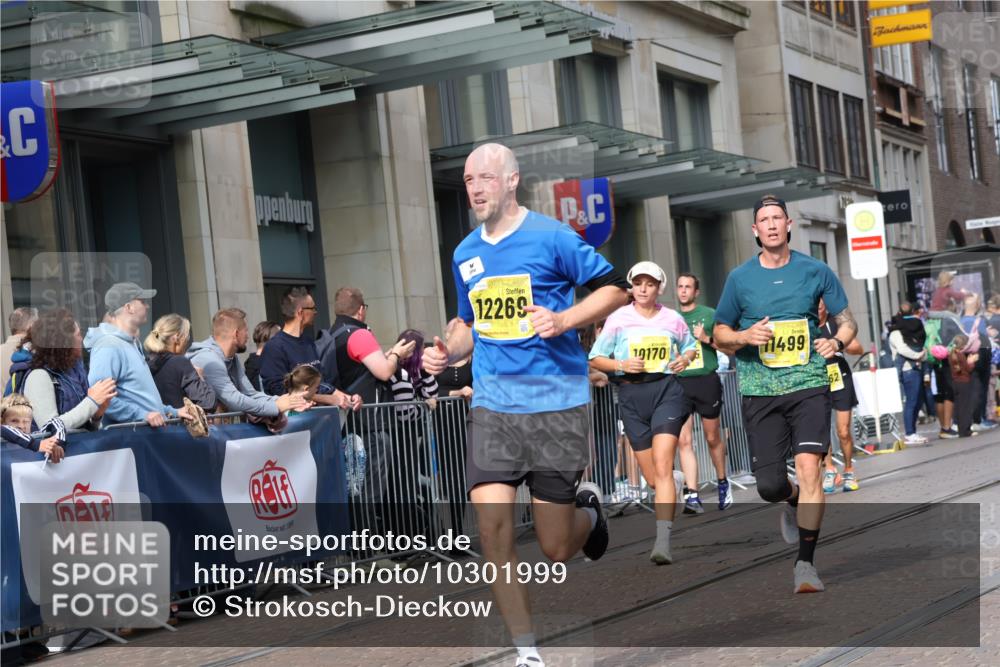 13.09.2026 - 21. swb-Marathon Bremen Strokosch-Dieckow http://msf.ph/oto/10301999 13.09.2026 10:50:13 Ziel 10170, 10233, 10525, 10764, 10840, 10923, 11220, 11276, 11497, 11499, 11622, 11664, 11680, 11742, 11774, 12045, 12052, 12078, 12309, 12447, 12488, 13544, 13562, 10452, 10593, 10876, 10966, 11005, 11035, 11111, 11128, 11178, 11415, 12240, 12269, 12380, 12510 meine-sportfotos.de