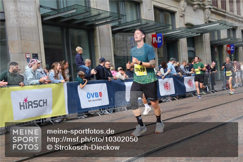 13.09.2026 - 21. swb-Marathon Bremen Strokosch-Dieckow http://msf.ph/oto/10302050 13.09.2026 10:50:15 Ziel 10170, 10233, 10267, 10525, 10764, 10840, 10923, 11220, 11276, 11622, 11664, 11680, 11742, 11753, 11774, 12045, 12052, 12078, 12309, 12447, 12488, 13544, 13562, 10170, 10452, 10593, 10876, 11005, 11111, 11128, 11178, 11415, 11497, 11499, 12240, 12269, 12380, 12510 meine-sportfotos.de