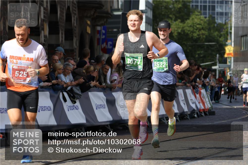 13.09.2026 - 21. swb-Marathon Bremen Strokosch-Dieckow http://msf.ph/oto/10302068 13.09.2026 12:52:56 Ziel 525, 553, 7768, 8729, 2585, 7650, 8077, 9522 meine-sportfotos.de