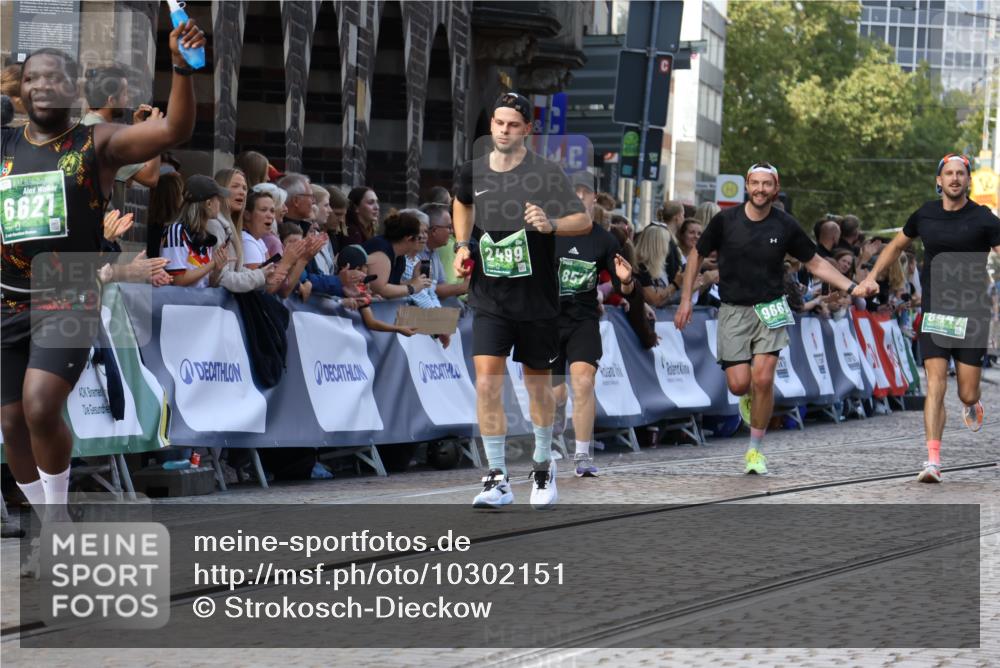 13.09.2026 - 21. swb-Marathon Bremen Strokosch-Dieckow http://msf.ph/oto/10302151 13.09.2026 13:22:12 Ziel 141, 572, 1209, 2051, 2397, 3290, 3338, 3695, 3774, 3934, 4581, 4735, 5193, 6865, 6976, 7098, 8438, 8924, 8947, 9421, 9599, 10120, 2499, 3855, 4204, 4211, 6621, 8447, 8574, 9668 meine-sportfotos.de