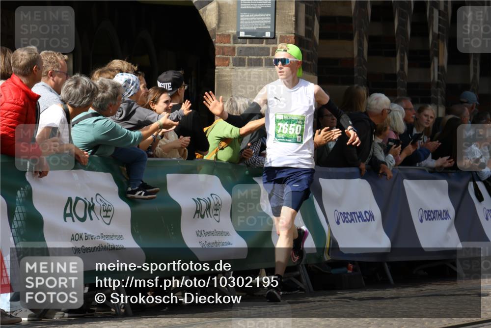 13.09.2026 - 21. swb-Marathon Bremen Strokosch-Dieckow http://msf.ph/oto/10302195 13.09.2026 12:53:07 Ziel 417, 553, 2100, 7244, 8729, 2585, 2670, 7650, 8081 meine-sportfotos.de