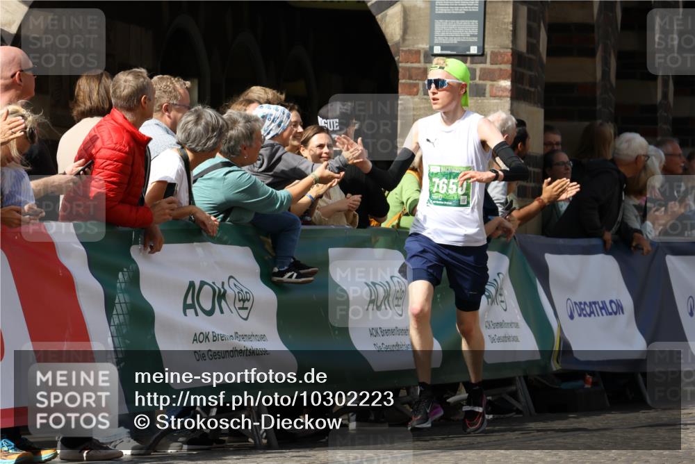 13.09.2026 - 21. swb-Marathon Bremen Strokosch-Dieckow http://msf.ph/oto/10302223 13.09.2026 12:53:07 Ziel 417, 553, 2100, 7244, 8729, 2585, 2670, 7650, 8081 meine-sportfotos.de
