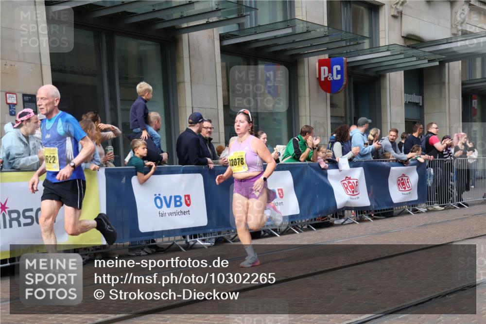 13.09.2026 - 21. swb-Marathon Bremen Strokosch-Dieckow http://msf.ph/oto/10302265 13.09.2026 10:50:24 Ziel 10267, 10537, 10764, 11076, 11170, 11220, 11276, 11664, 11742, 11753, 11774, 11961, 12052, 12070, 12179, 12309, 12488, 12560, 13544, 10170, 10233, 10525, 10840, 10876, 10923, 11111, 11128, 11178, 11497, 11499, 11622, 11680, 12045, 12078, 12240, 12269, 12447, 13562 meine-sportfotos.de
