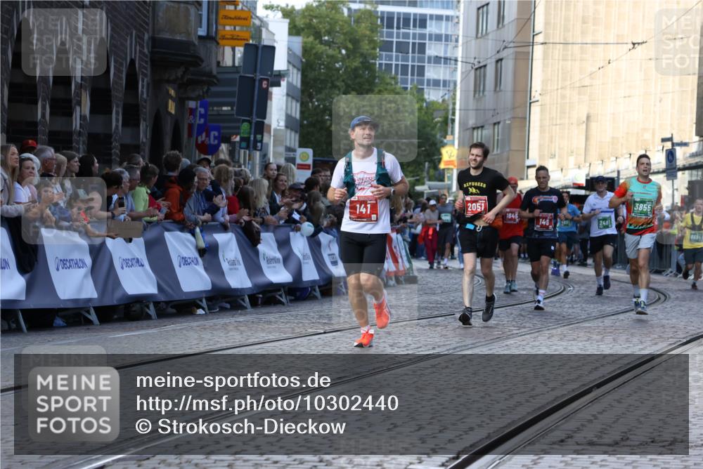 13.09.2026 - 21. swb-Marathon Bremen Strokosch-Dieckow http://msf.ph/oto/10302440 13.09.2026 13:22:20 Ziel 141, 148, 1209, 1645, 2051, 3021, 3338, 3652, 3774, 4581, 5193, 6976, 7098, 8438, 8452, 8924, 8947, 9599, 9839, 10120, 1933, 2481, 3855, 4697, 6891, 7586, 8547, 8694 meine-sportfotos.de