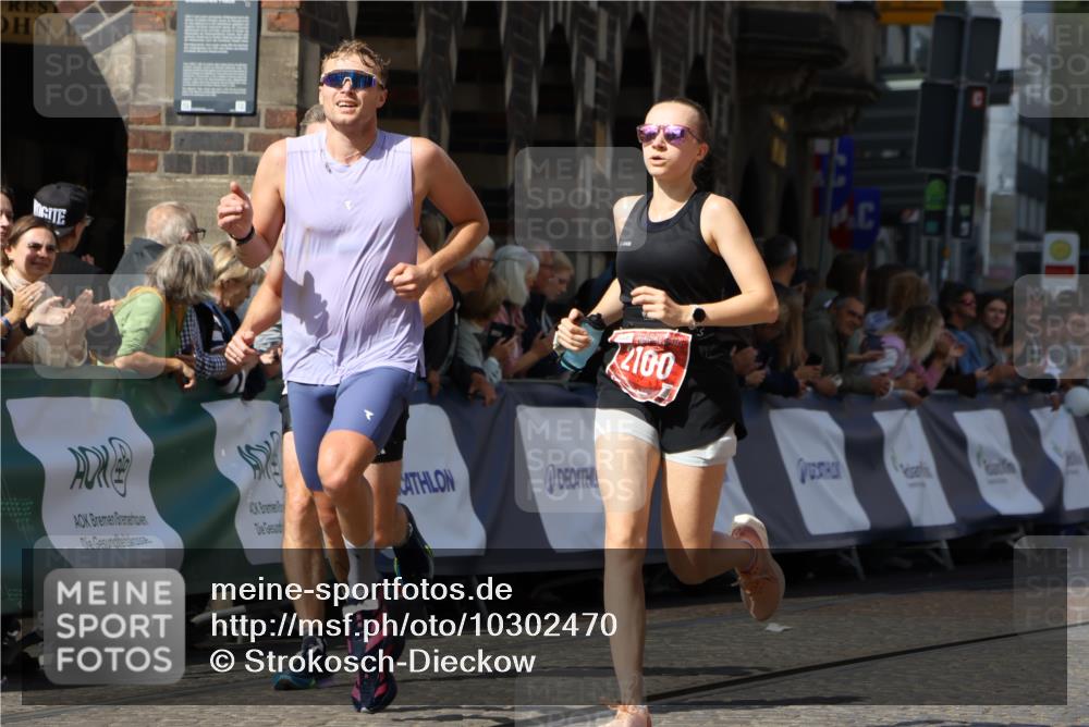 13.09.2026 - 21. swb-Marathon Bremen Strokosch-Dieckow http://msf.ph/oto/10302470 13.09.2026 12:53:15 Ziel 417, 553, 2100, 7244, 8077, 8729, 9522, 2352, 2670, 3080, 8081 meine-sportfotos.de