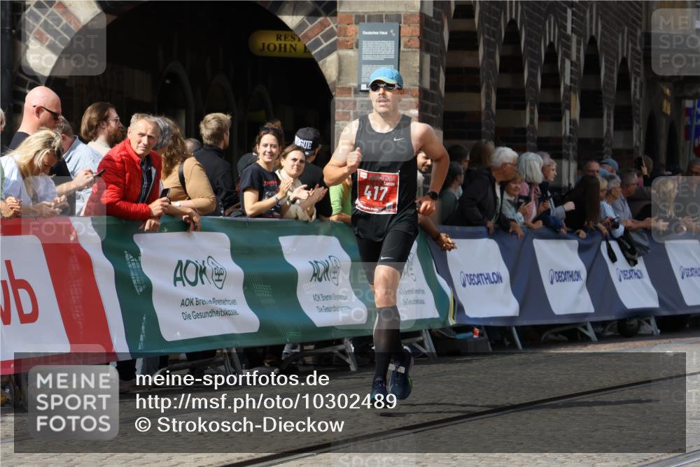 13.09.2026 - 21. swb-Marathon Bremen Strokosch-Dieckow http://msf.ph/oto/10302489 13.09.2026 12:53:19 Ziel 417, 2100, 8077, 9522, 2352, 3080, 3606 meine-sportfotos.de