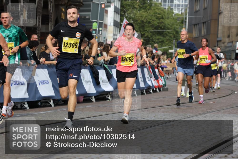 13.09.2026 - 21. swb-Marathon Bremen Strokosch-Dieckow http://msf.ph/oto/10302514 13.09.2026 10:50:48 Ziel 10170, 10233, 10525, 10840, 10923, 11220, 11276, 11497, 11499, 11622, 11664, 11680, 11742, 11774, 12045, 12078, 12309, 12447, 13562, 10200, 10537, 11087, 11170, 11339, 11625, 11626, 12004, 12179, 12303, 12351, 12407, 12560 meine-sportfotos.de